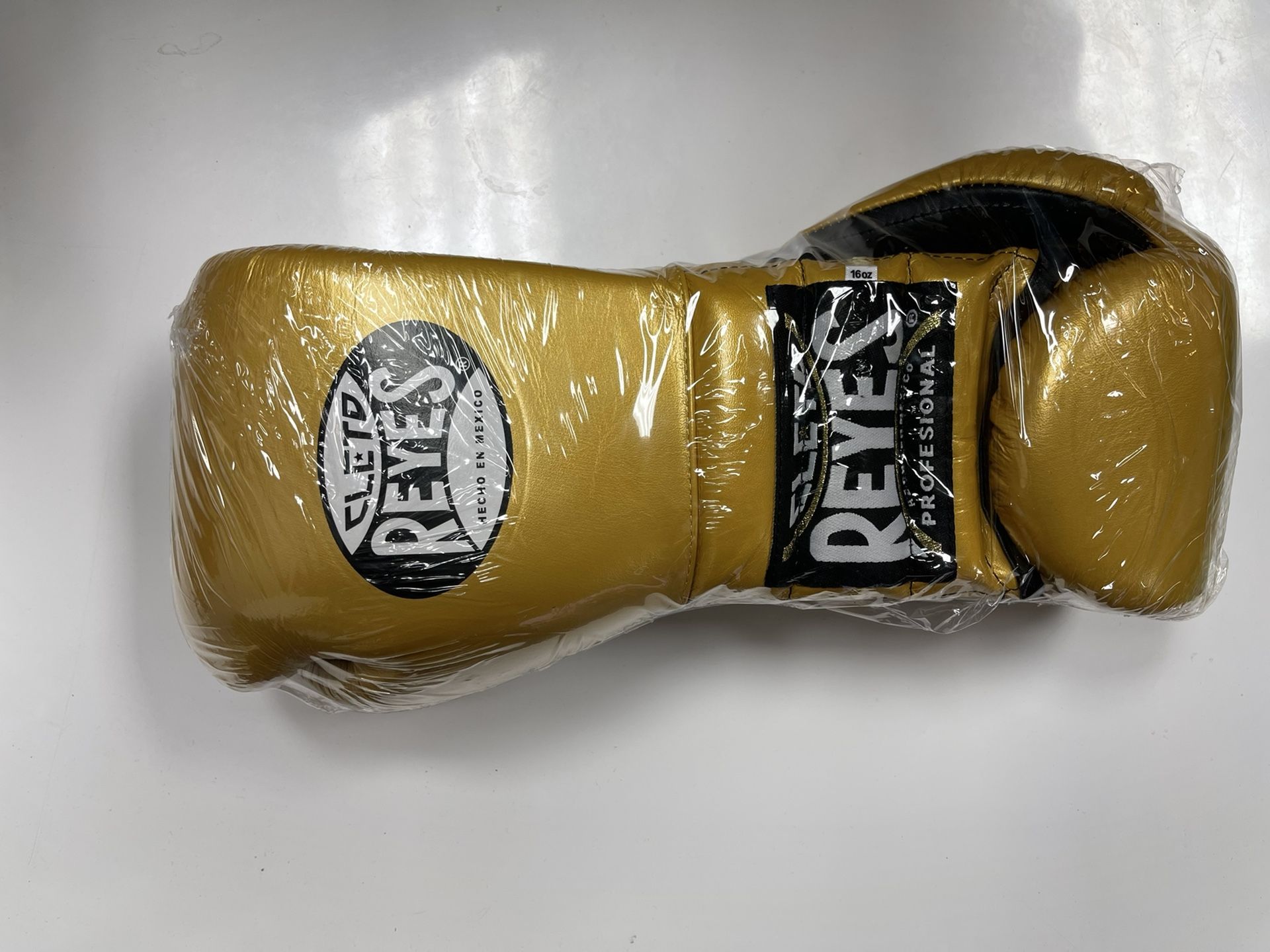 Cleto Reyes Boxing Gloves for sale