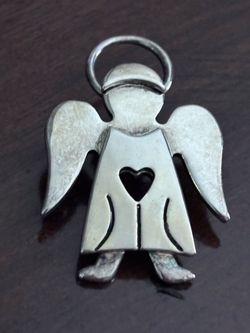 Large angel pendant