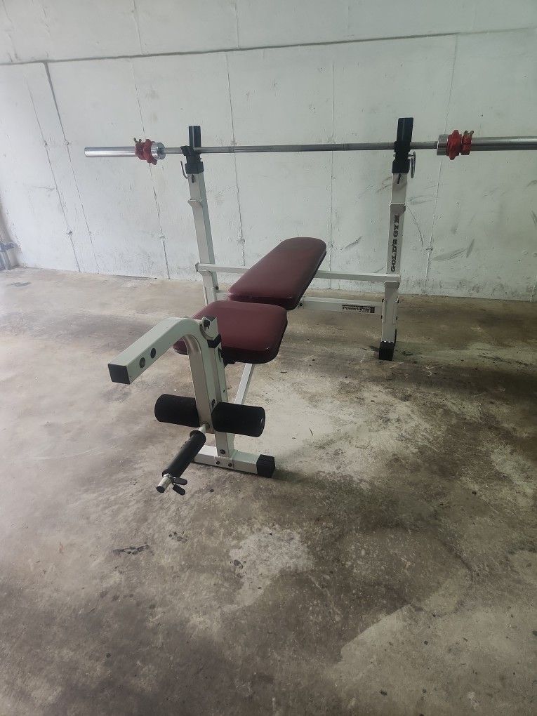 Gold's Gym Bench Press With Bar And Clips