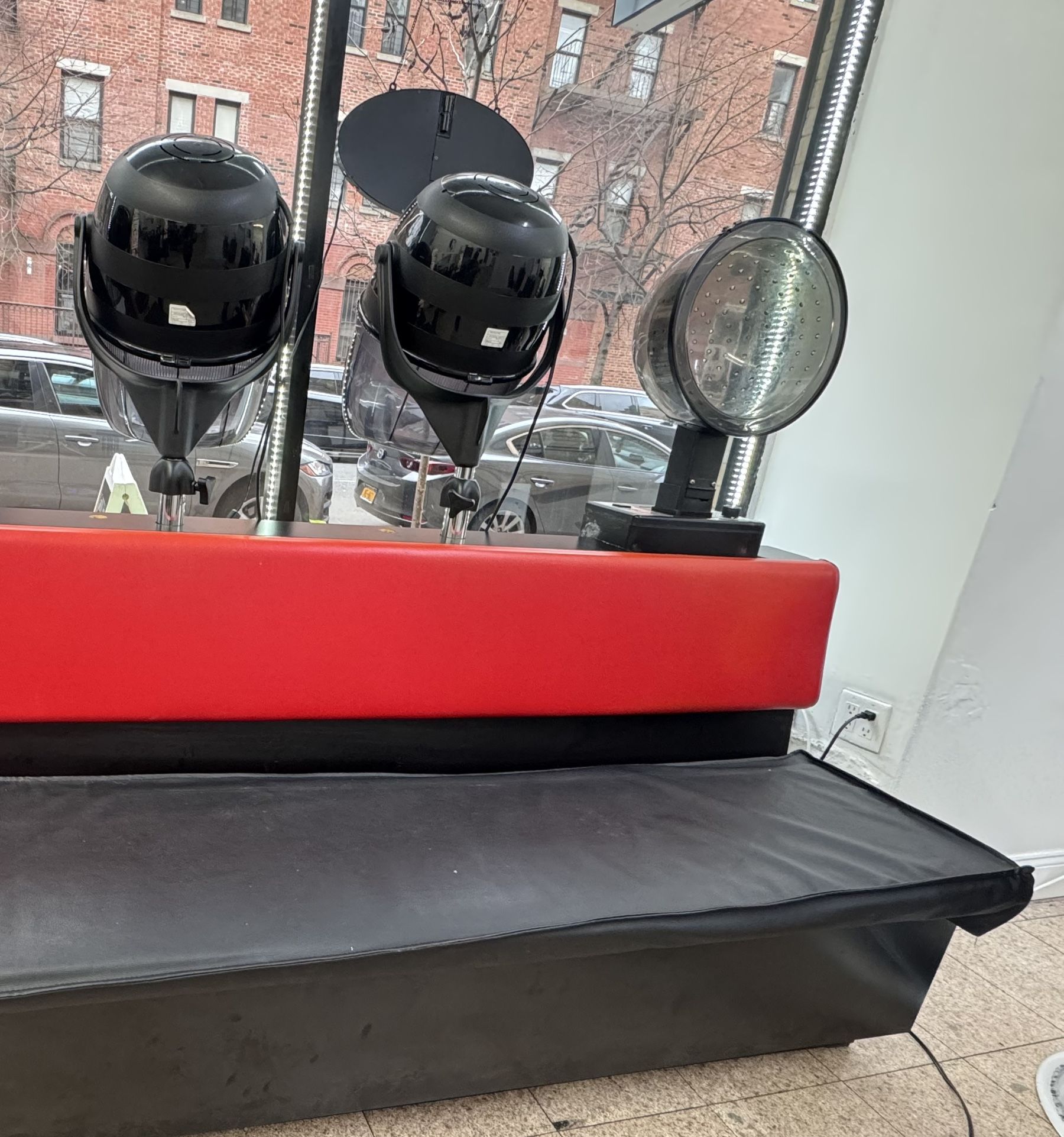 Hairdryer stations With Seatings And Storage