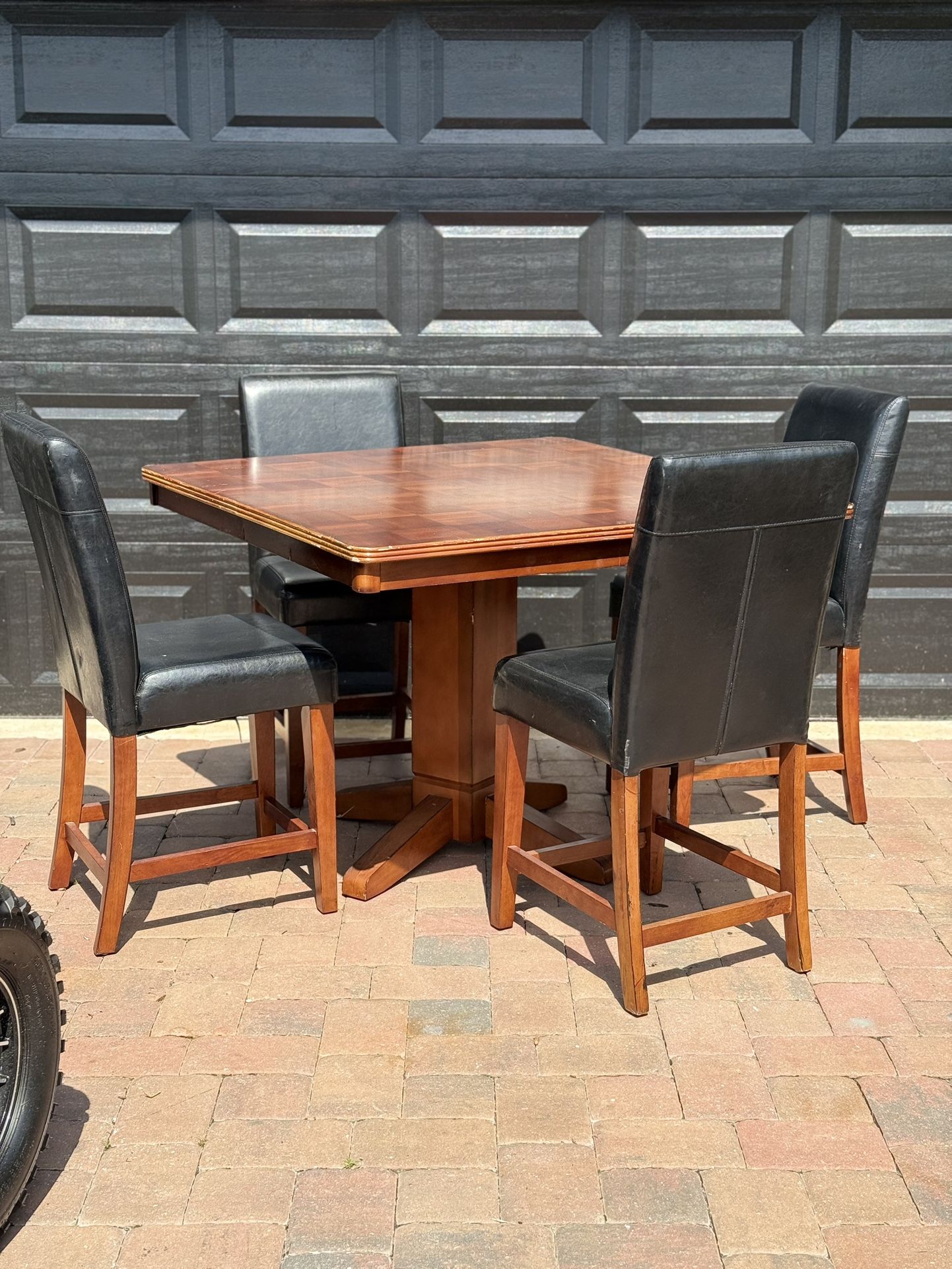 Dining Table & 4 Chairs