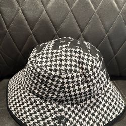 Adidas Beyoncé “IVY PARK” Reversible Bucket Hat