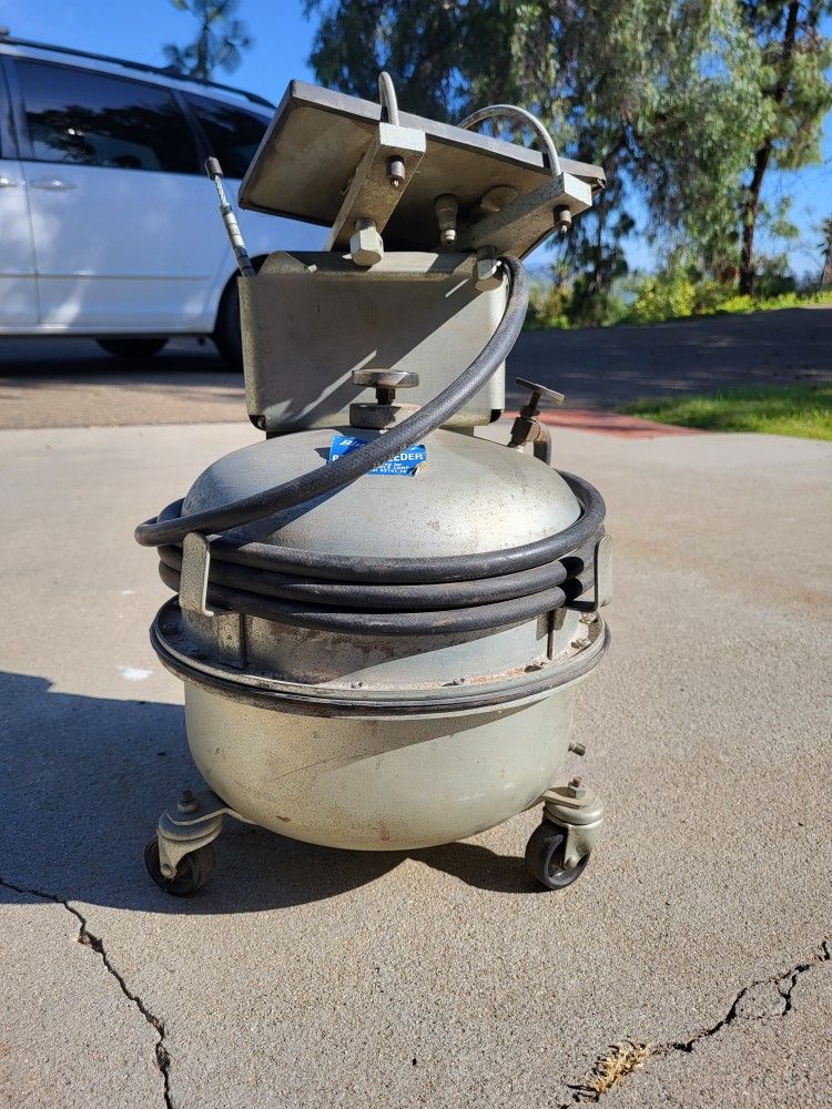 Snapon (Bluepoint BB300) Pressure Brake Bleeder for Sale in Spring