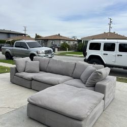 Free Delivery 🚚 Modular Gray Cloud Couch Sectional Sofá