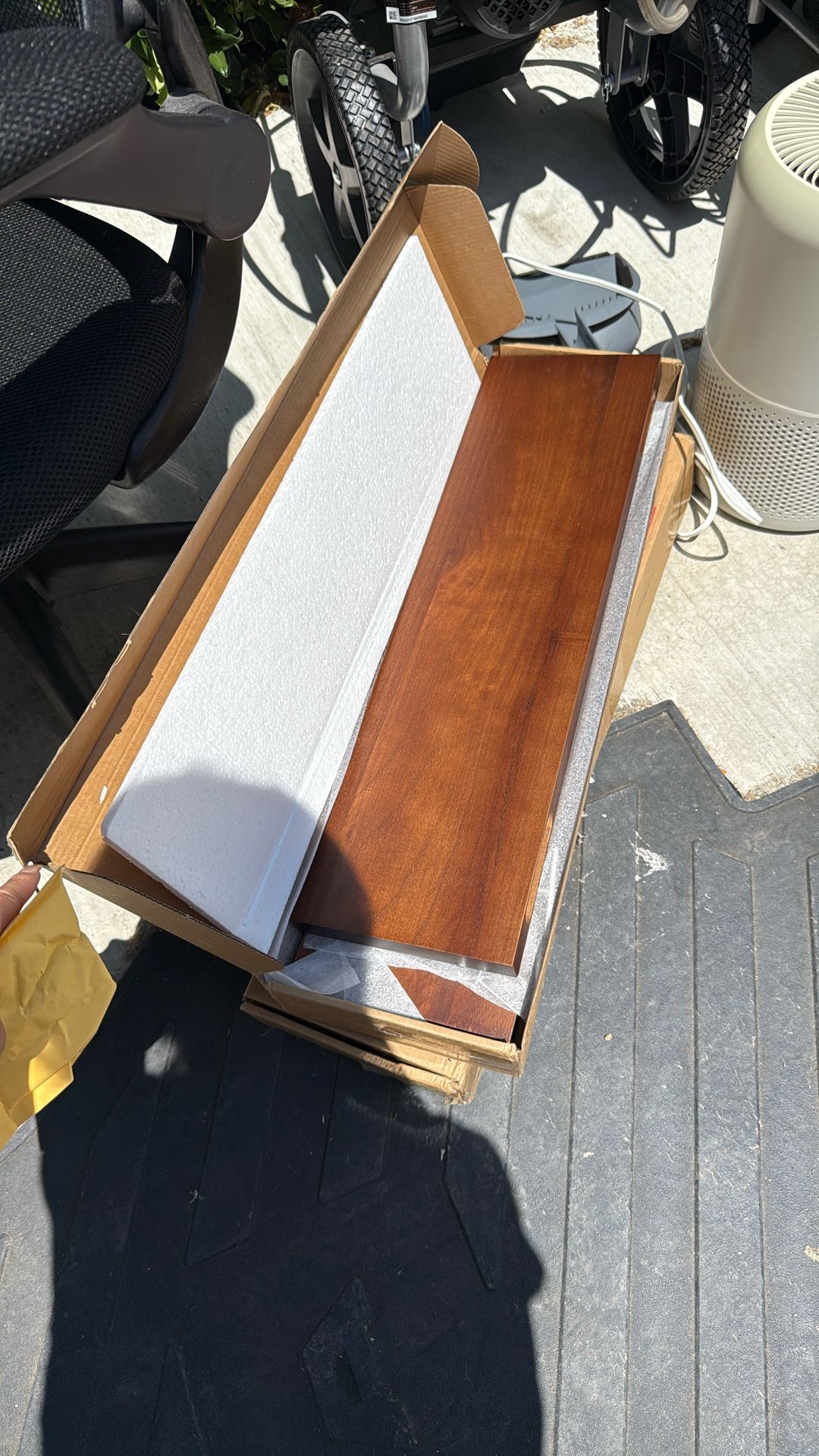 24 Inch Wooden Floating Shelves (4 Shelves)