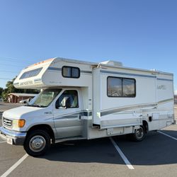 2003 Fleetwood jamboree RV 