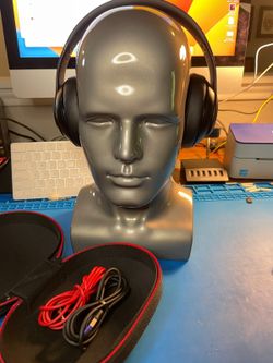 Beats by Dr. Dre Solo2 Over the Ear Headphones - Black