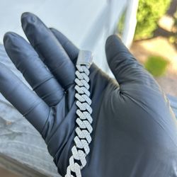 12mm VVS1 Moissanite Diamond Cuban Bracelet 