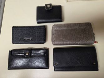 Women Wallets 5.00 Each