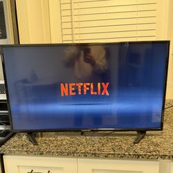 Element 39in TV with remote