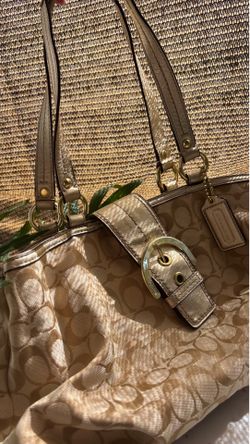 Vintage beige coach shoulder bag/ real leather
