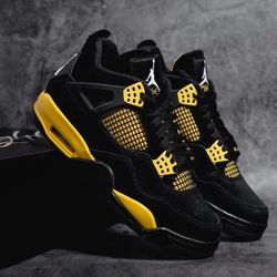 Air Jordan 4s Size 9.5 