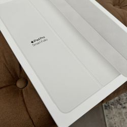 iPad Pro (12.9) Smart Folio white 