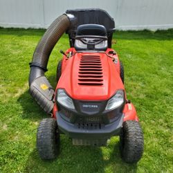 Lawn Tractor PLUS Bagger - Craftsman 