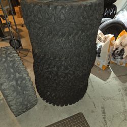 Stock 32x10x15 sxs tires