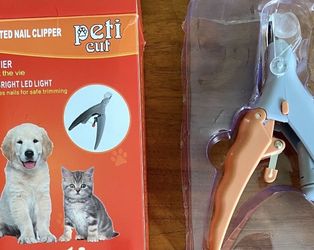 NEW! Pets nail illuminated clipper and dog muzzle (medium)  