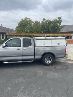 Werner fiber glass 28 foot ladder with hooks