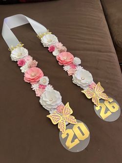 Graduation lei