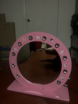 Vanity pink mirror light (no light bulbs)