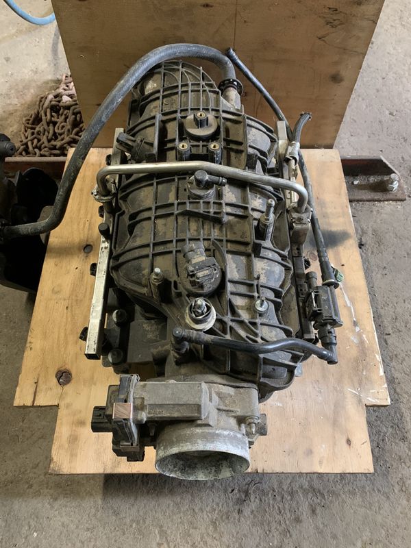 20072013 Chevy Silverado 1500 Intake Manifold 5.3L for