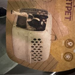NEW KENNEL NEVER USED FOR MEDIUM AND SMALL DOG