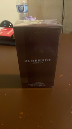 Brand new Burberry London for men authentic seal box $75