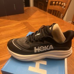 Hoka Skyflow Men’s Size 10 New
