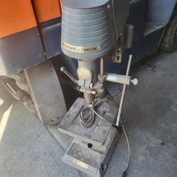 Rockwell Delta Drill Press Bench Top Model 11-100 Made In U.S.A.
