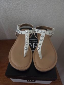 Girl sandals