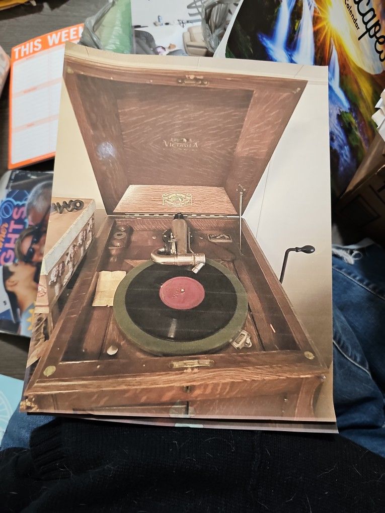 Antique Victor Talking Machine Record Player