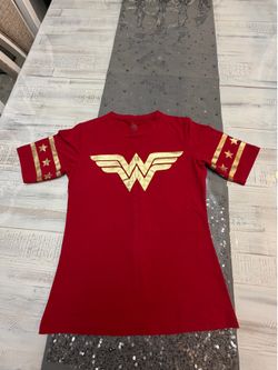 Wonderwoman shirt
