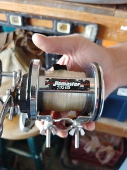 Fishing reels