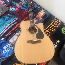 Acoustic Guitar/ Electric Yamaha