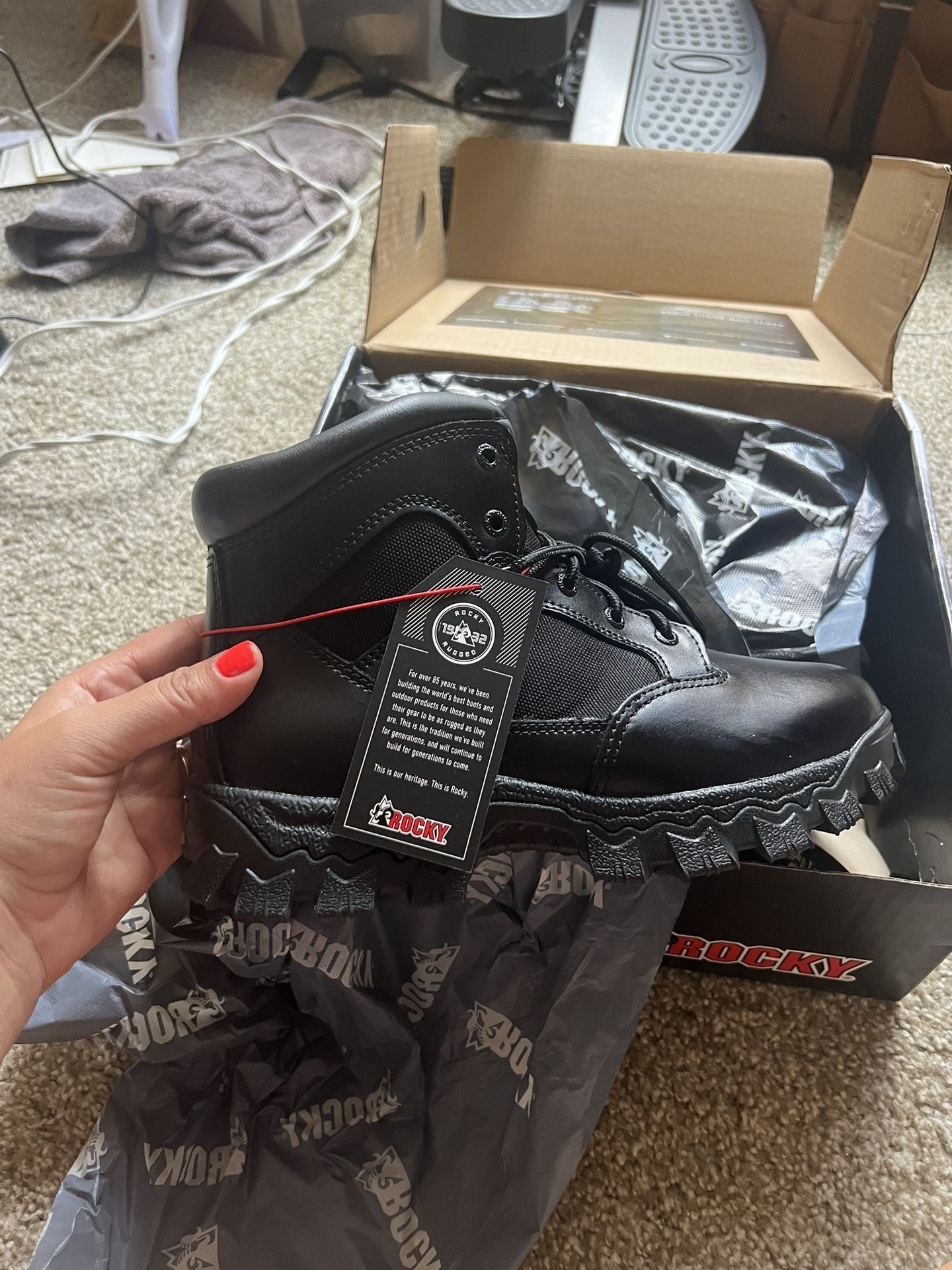 Rocky Boots: MENS 8 NWT Alpha Force