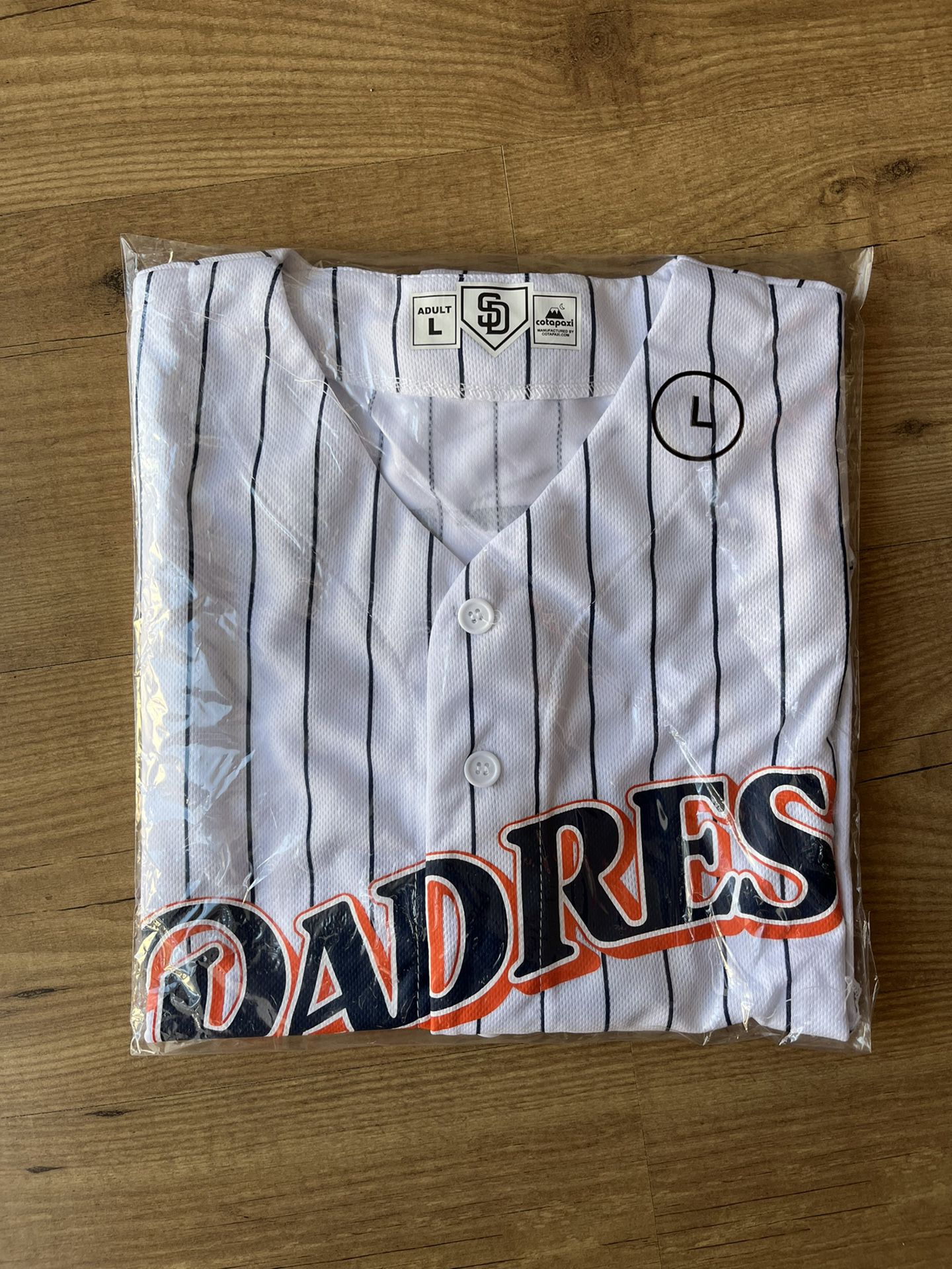 NEW '98 Hoffman Replica Jersey San Diego Padres SGA 4/18/23 ADULT LARGE for  Sale in San Diego, CA - OfferUp