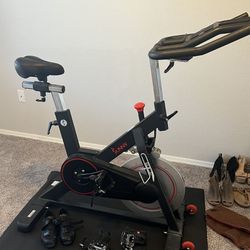 Sunny Spin Bike And Accessories 