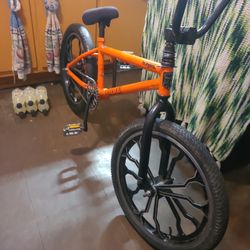 20 Inch Mongoose Rebuild  No Brakes Ready To Go 