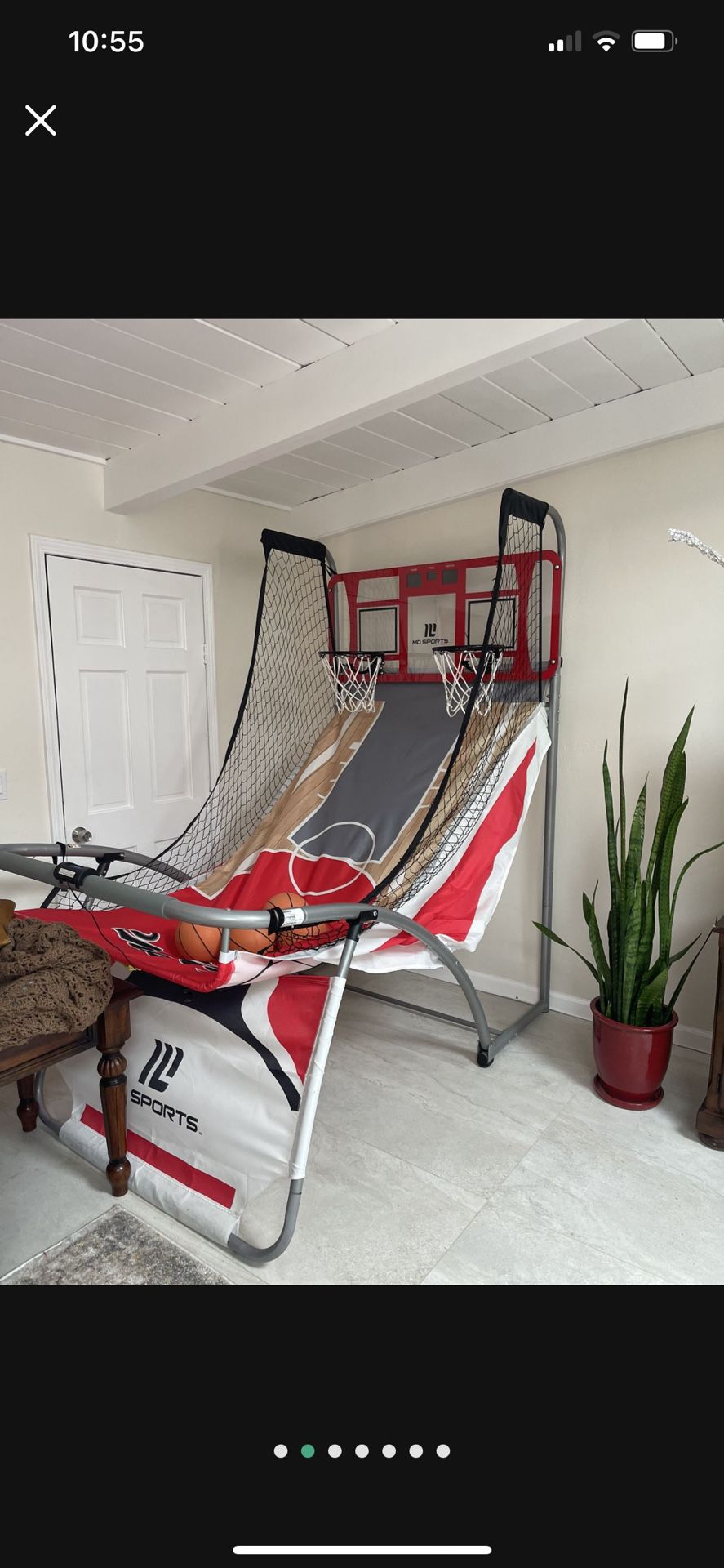 BASKETBALL HOOP PERFECT CONDITION 