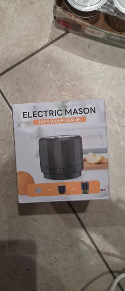 Mason Jar Vacuum Sealer + Mason jars different sizes