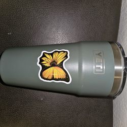 NEW YETI INSULATED STRAW CUP