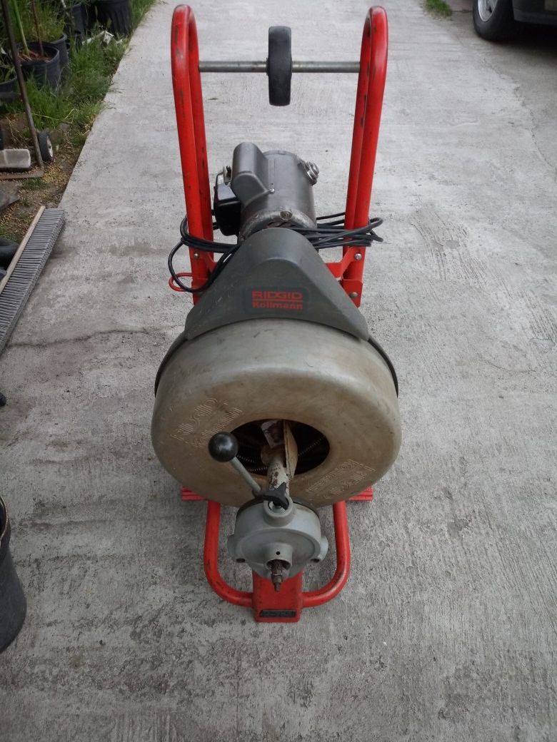 Ridgid k750 plumbing sewer snake machine for Sale in Los Angeles, CA