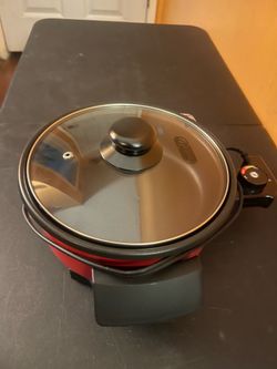 DASH Mini Electric Skillet 8" Non-Stick PFOA-Free 700W Black w/ Lid
