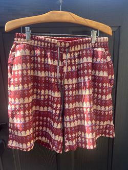 Men’s swim trunks