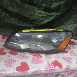2012-15 Volkswagen Passat Left Headlight 