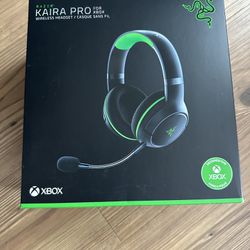 Brand New!! Razed Kaira Pro Wireless Headset For Xbox 