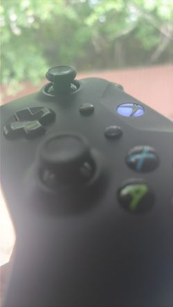 Black Xbox Controller