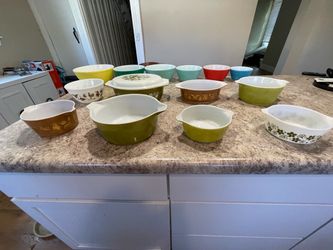 Huge 12-Piece Vintage Pyrex Bowl & Casserole Lot - MCM Era