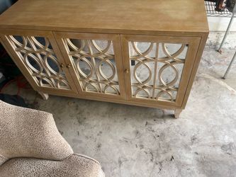 Cabinet stand