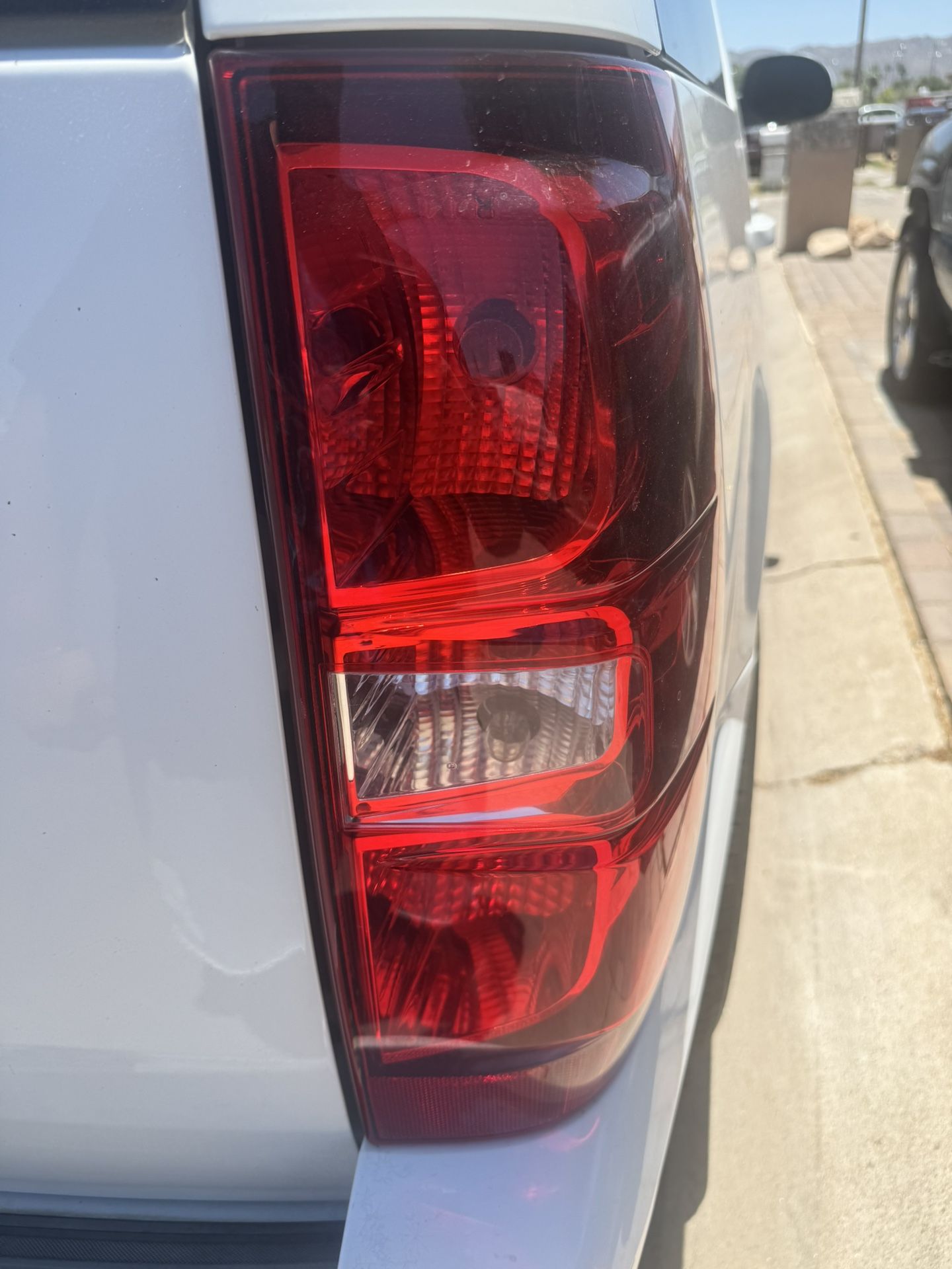 2007-2014 Chevy Tahoe Tail Lights Original Oem Factory Denali Yukon Escalade Xl