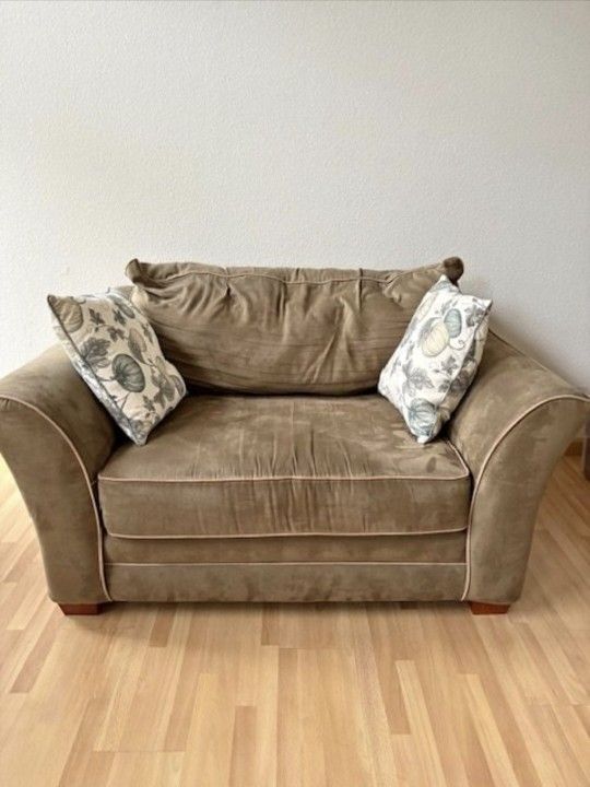 Loveseat